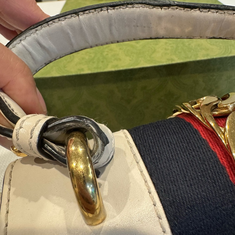 Authentic Gucci Sylvie small bag - Picture 12 of 16
